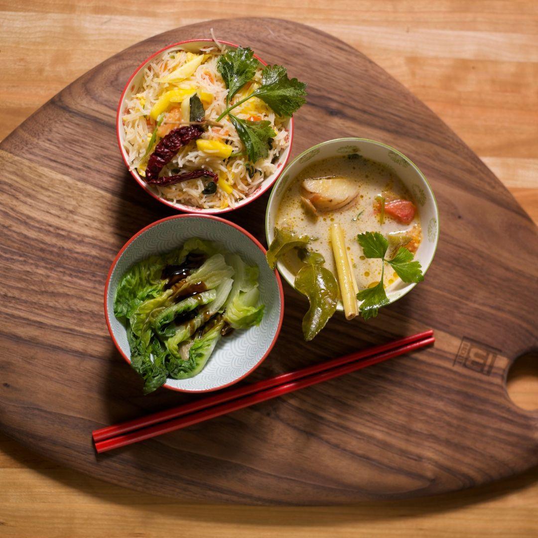 Tri-Angels Serving Platter / Cutting Board - Kuvings.my