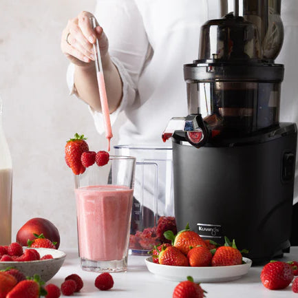 How to Properly Use the Smoothie Strainer - Kuvings.my